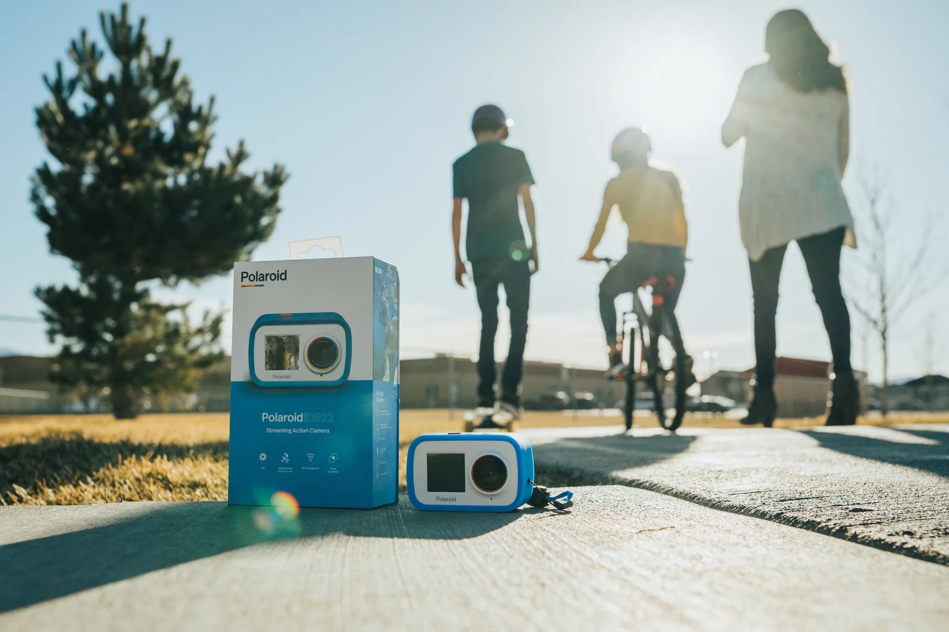 VERY COOL. Dual Screen Wifi Action Camera 4K,18MP, Waterproof, Blue and White