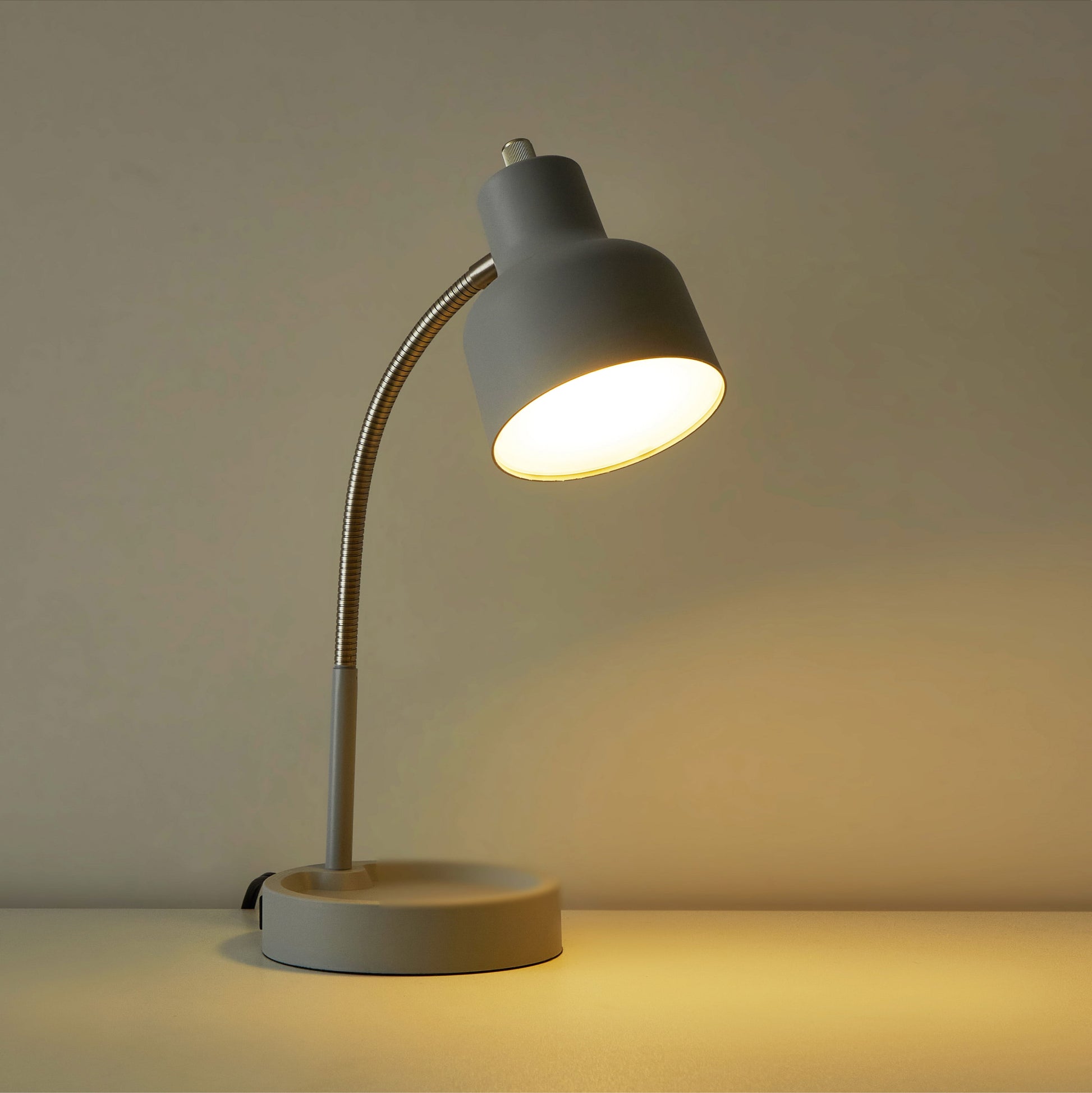 VERI BRITE LED Desk Lamp with Catch-All Base & AC Outlet, Matte Gray