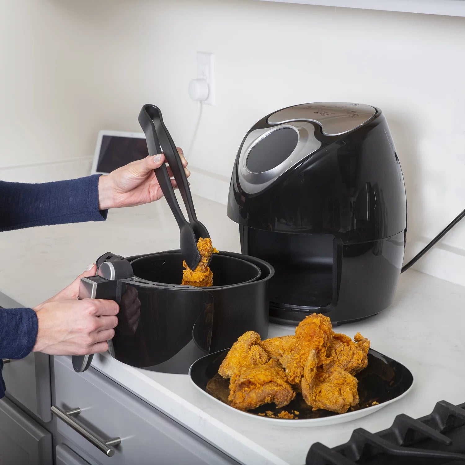 VERIS NICE XL 3.7 QT Digital Air Fryer Cooker with 7 Smart Programs ,Preheat & Shake Remind , LED Touch Screen Oil-Less Non-Stick Coated Basket ,Timer Counter Top , Healthy Kitchen Safe Frying Statio