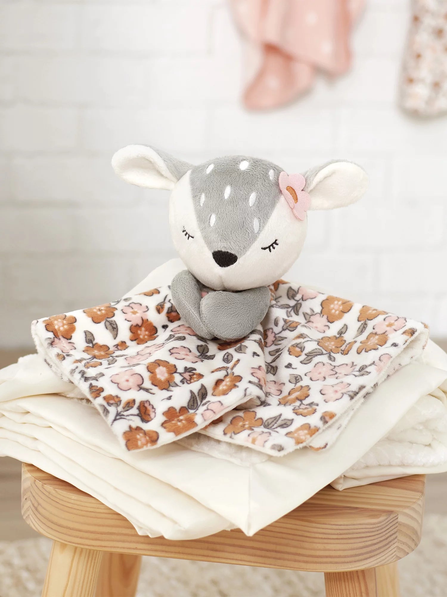 VERI SOFT by Gerber Baby & Toddler Girl or Boy Gender Neutral Plush Security Blanket, Deer